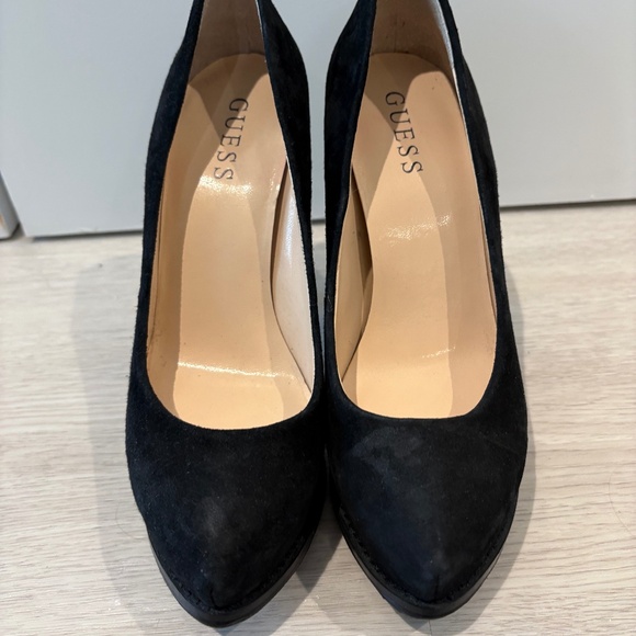 GUESS black suede pumps - Picture 1 of 4